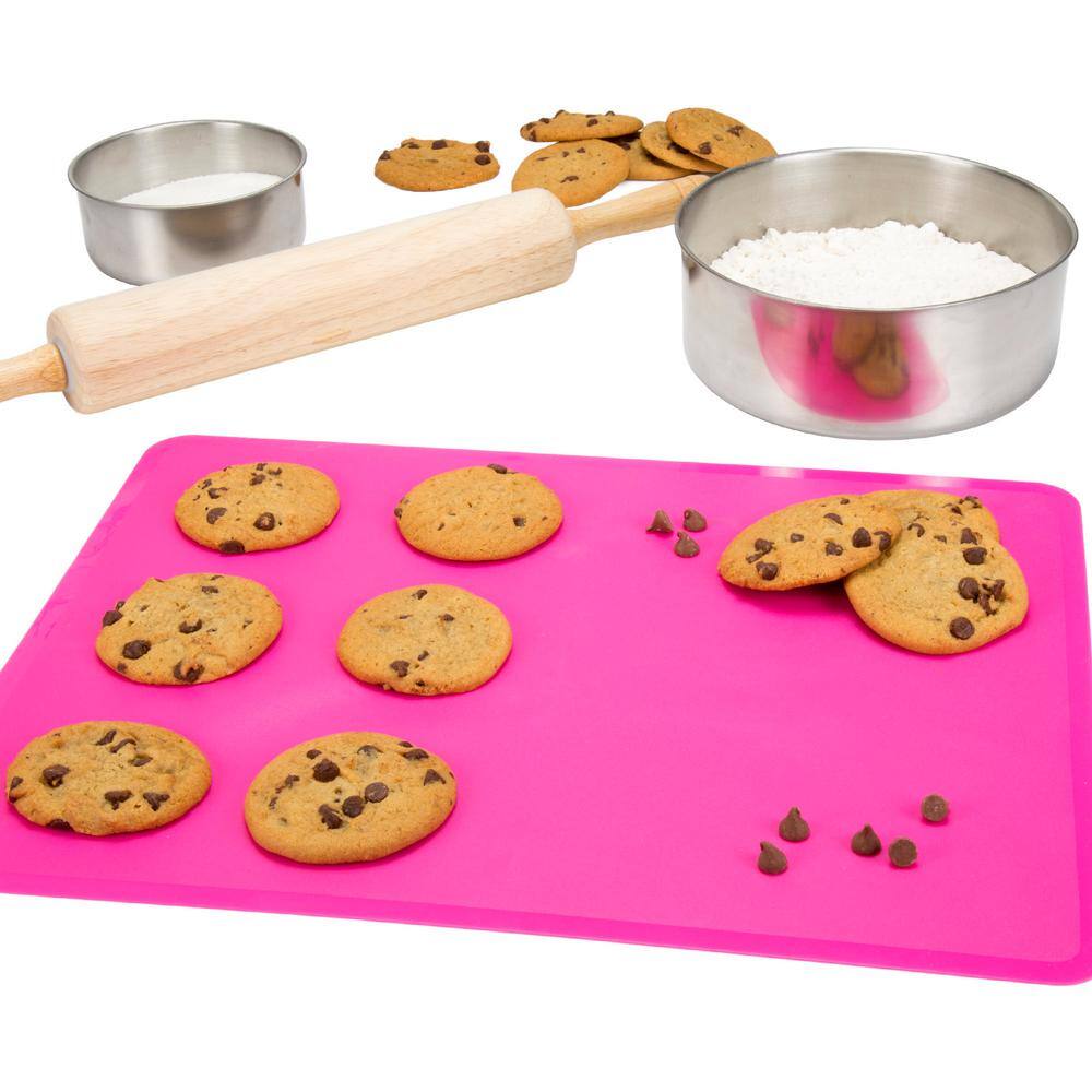 Classic Cuisine 18-Piece Pink Assorted Silicone Bakeware Set
