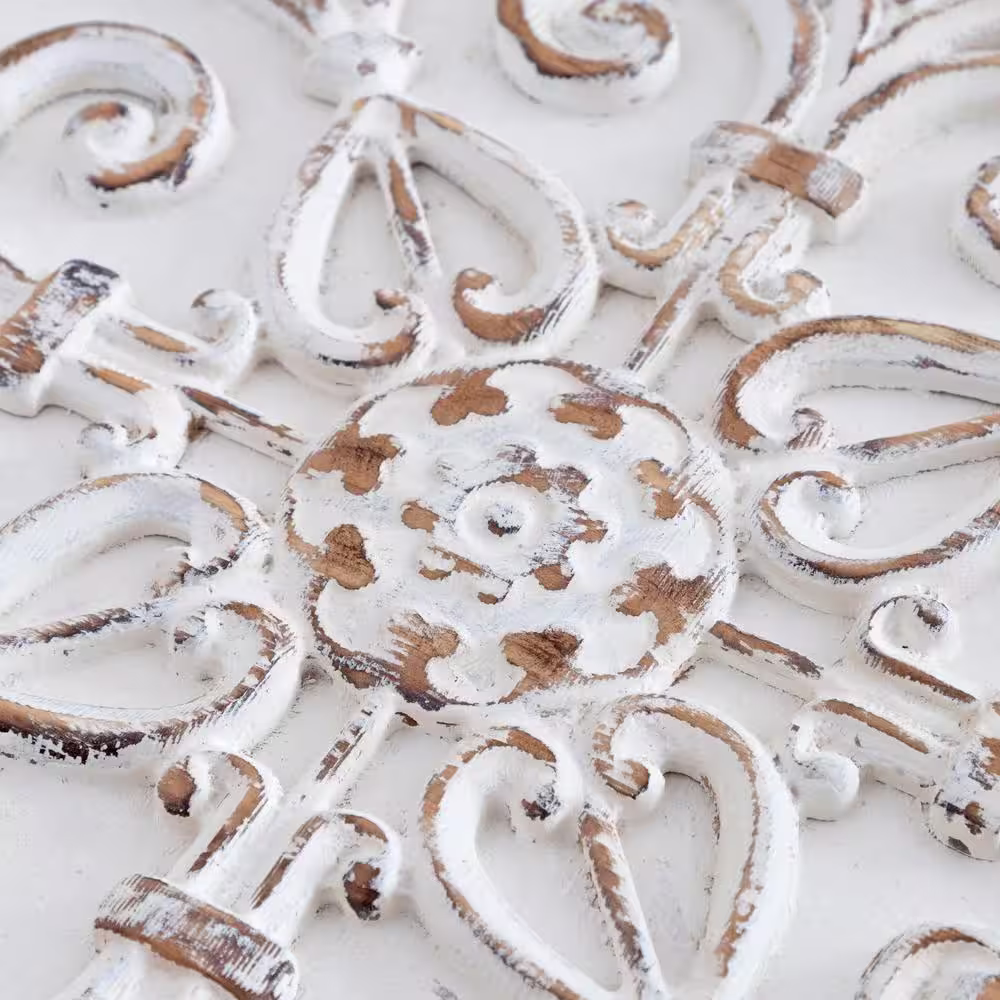 Kate and Laurel Hillrose 21 in. x 18 in. White Round Decorative Tray