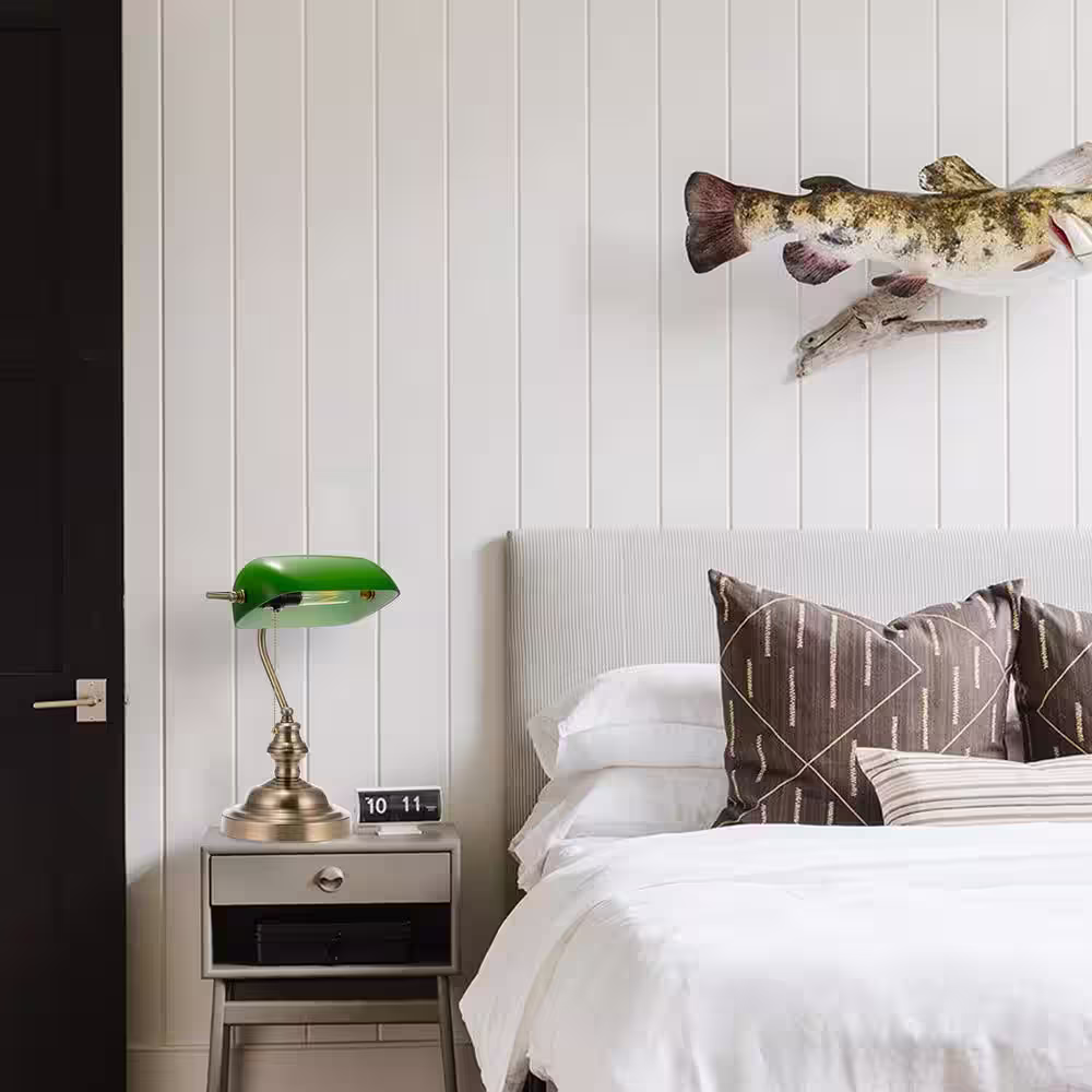 YANSUN 1-Light Pull Chain Switch Green Table Lamp Traditional Vintage Rustic Banker Desk Table Lamp for Living Room Bedroom