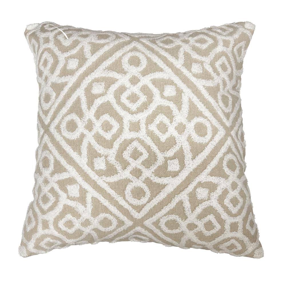 Modern Threads Leah Modern Threads 18 in. x 18 in. DecorativePillow