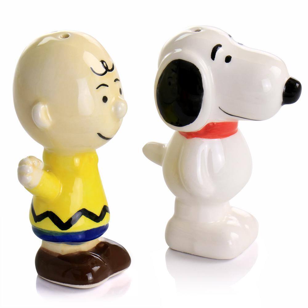 Gibson Peanuts Classical Pals Charlie Brown and Snoopy Figurine Salt and Pepper Shaker Set