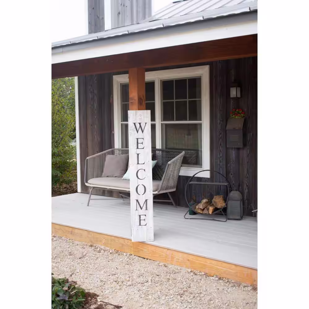 HomeRoots Victoria Welcome Wood Decorative Sign