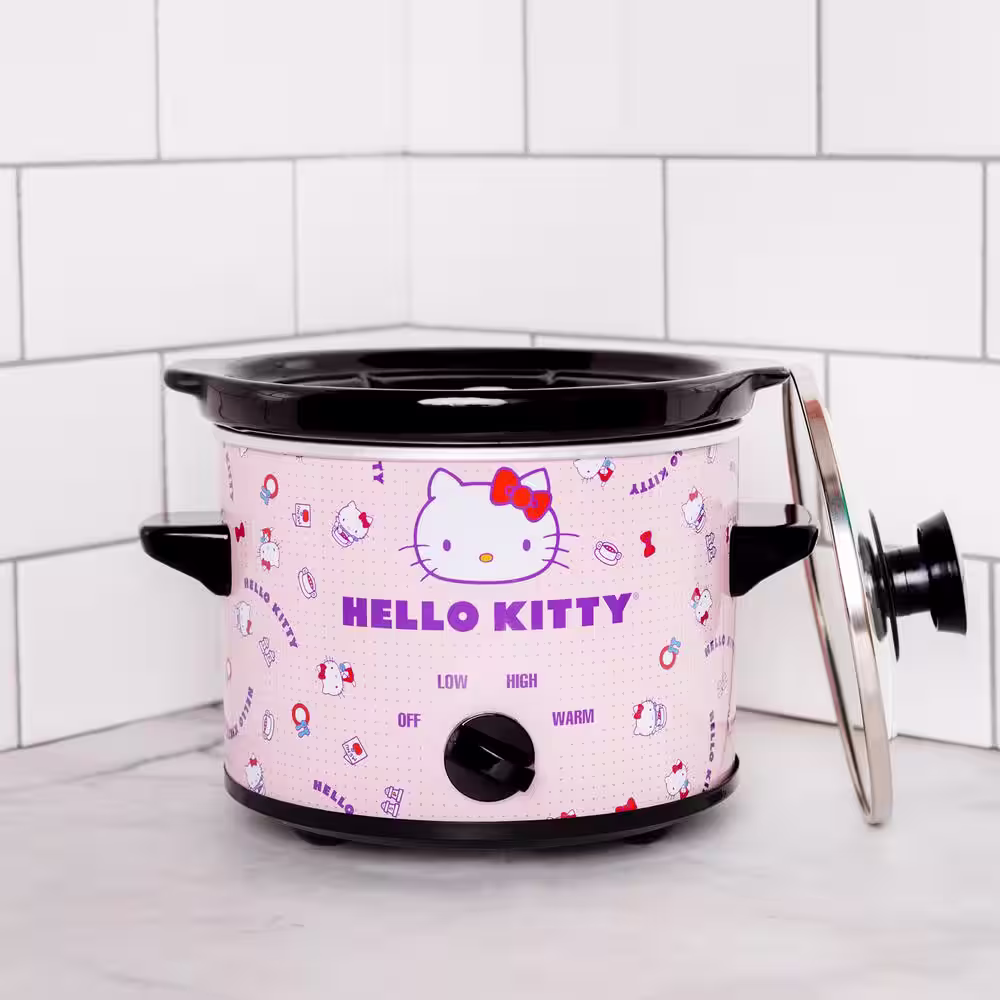 Uncanny Brands 2 Qt. Pink Hello Kitty Slow Cooker