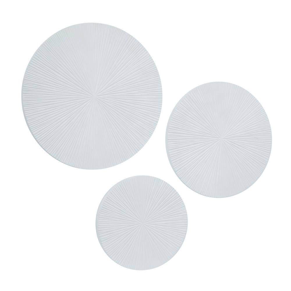 CosmoLiving by Cosmopolitan Wood White Carved Radial Plate Wall Decor (Set of 3)