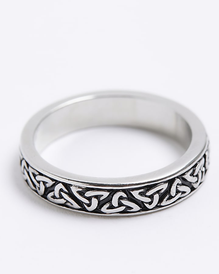 Silver colour Celtic ring