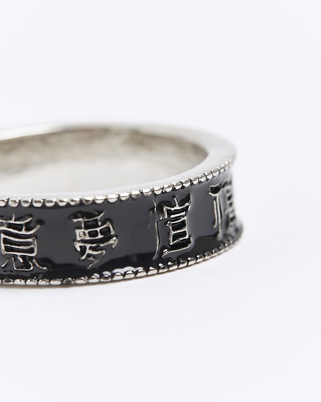 Silver colour letter ring