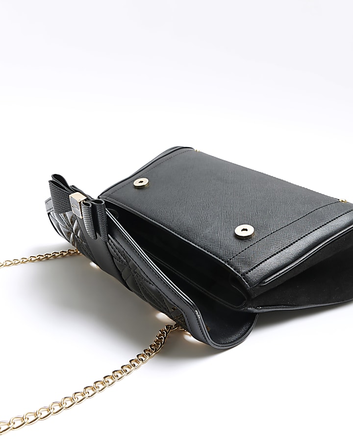 Black quilted bow detail shoulder bag