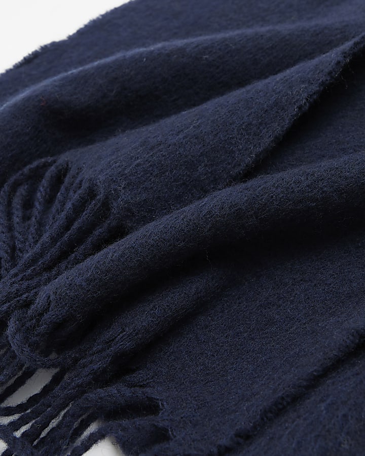 Navy premium knitted scarf