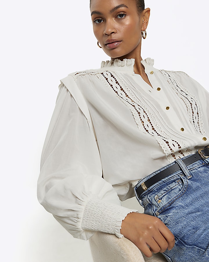 White long sleeve blouse