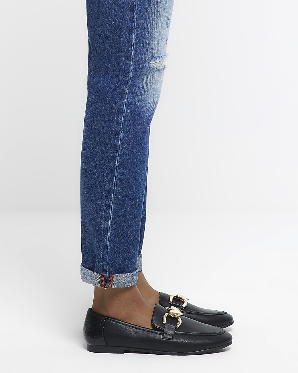 Black heart chain loafters