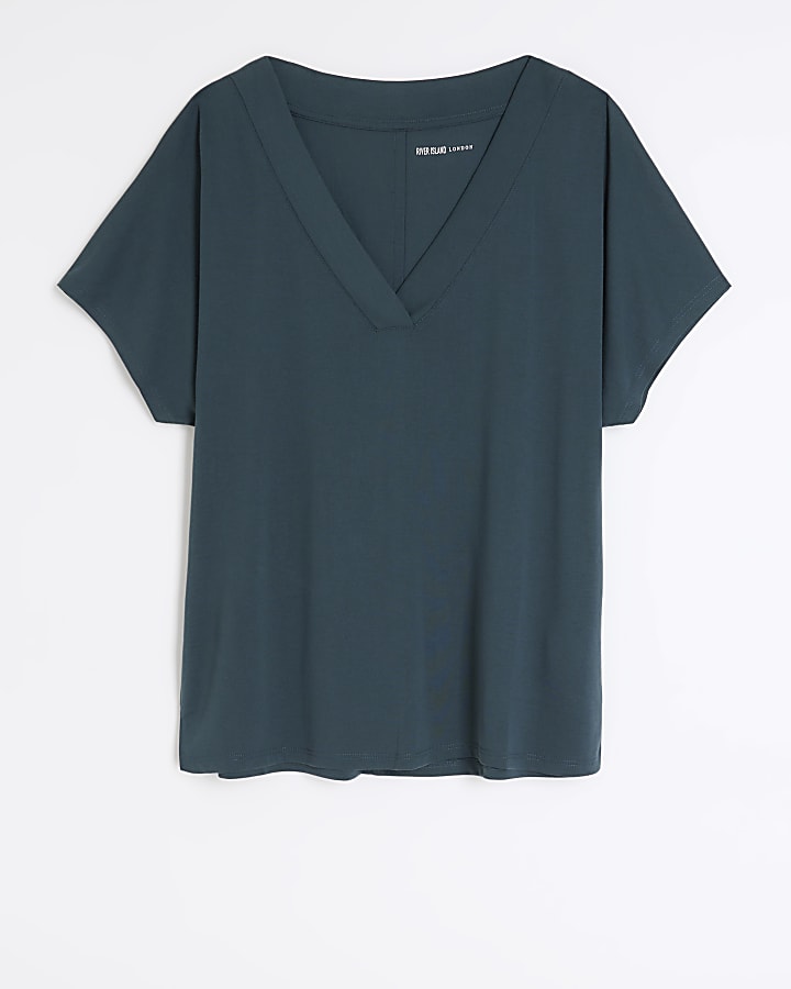 Green v-neck t-shirt