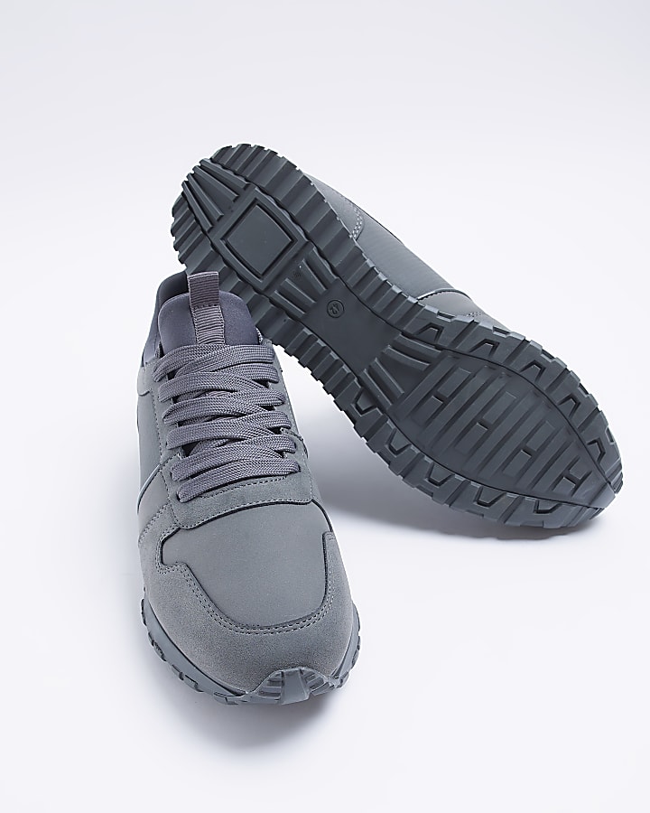 Grey embossed runner trainers