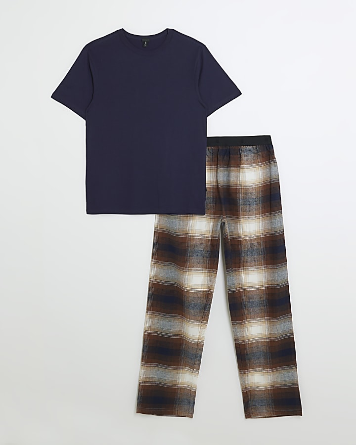 Beige check trousers and t-shirt lounge set