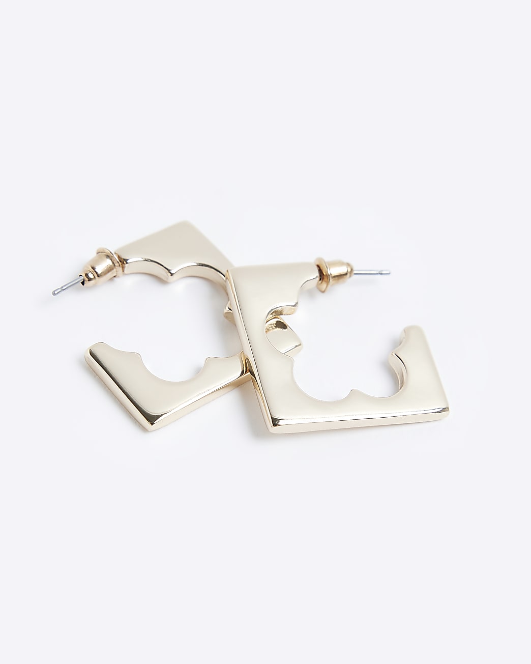 Gold cut out flower hoop earrings