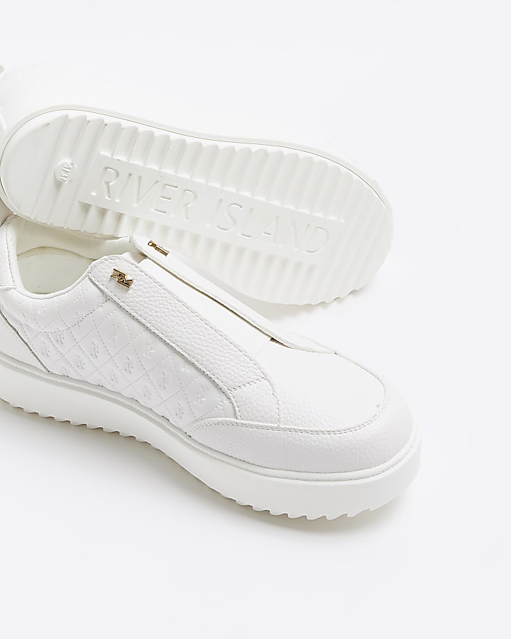 White wide fit embossed RI monogram trainers