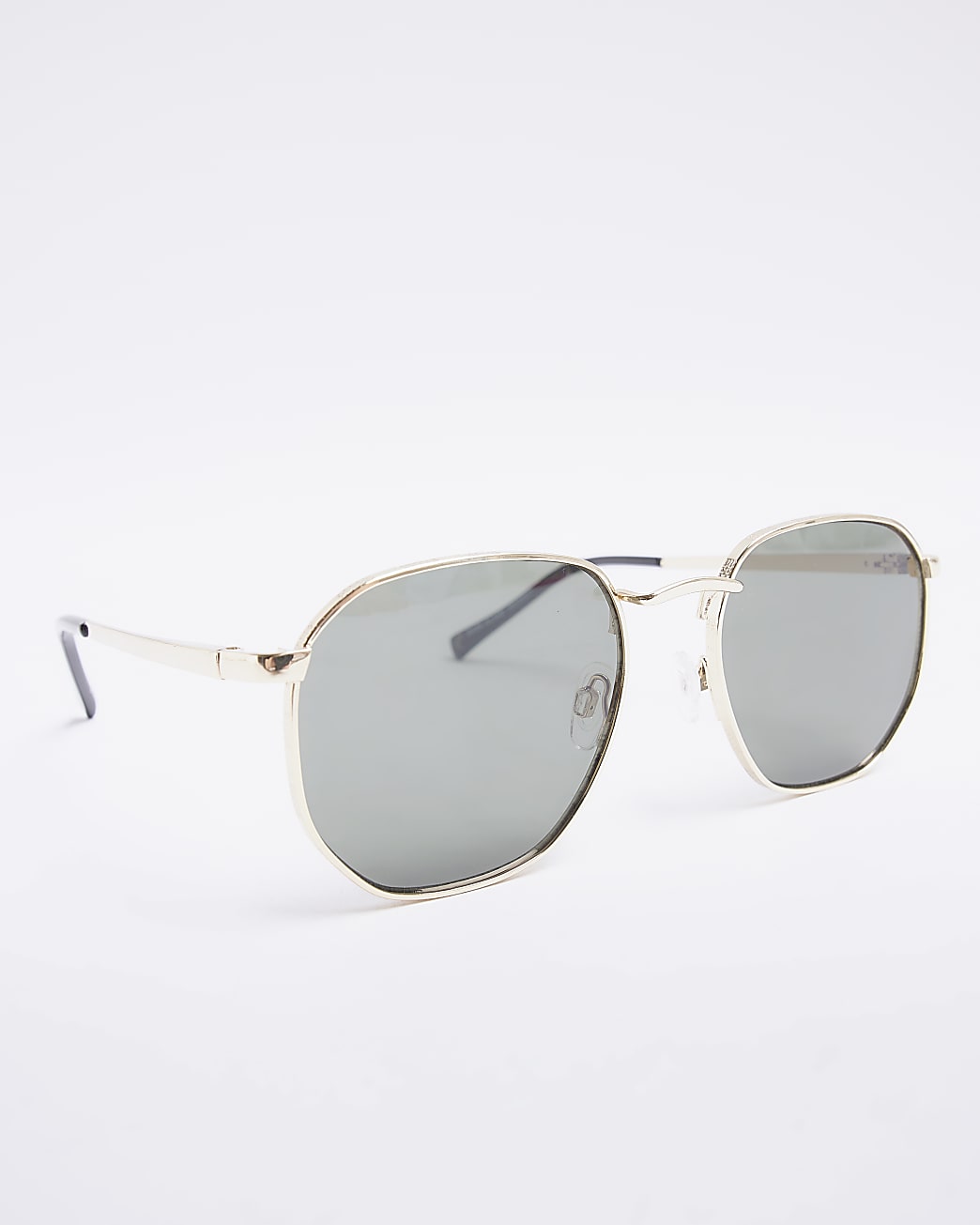 Gold colour tinted lenses round sunglasses