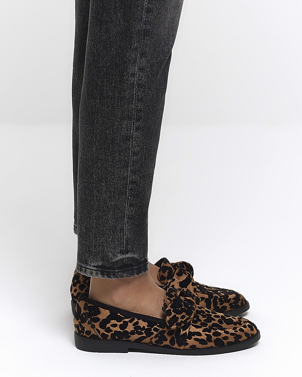 Beige animal print bow detail loafers
