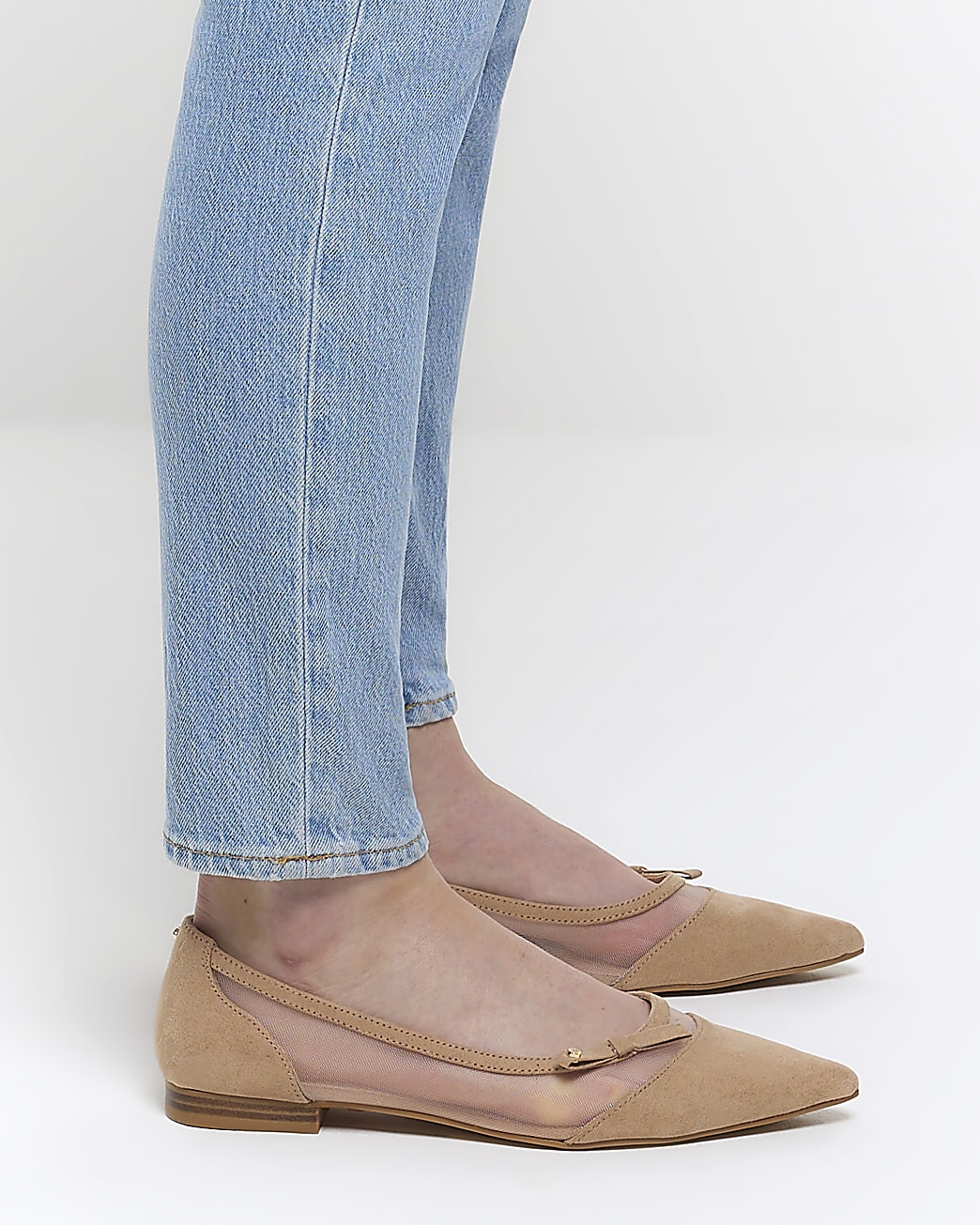 Beige mesh ballerina pumps