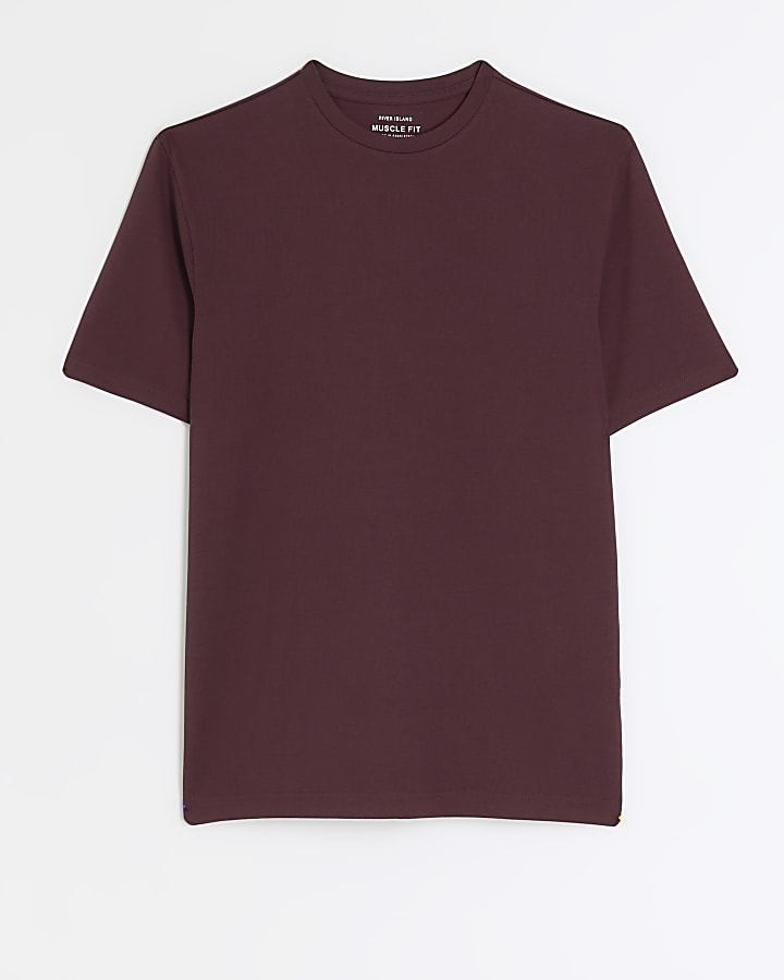 Red muscle fit t-shirt