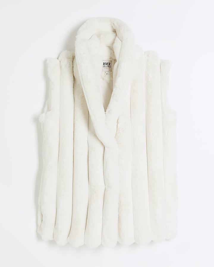 Cream faux fur gilet