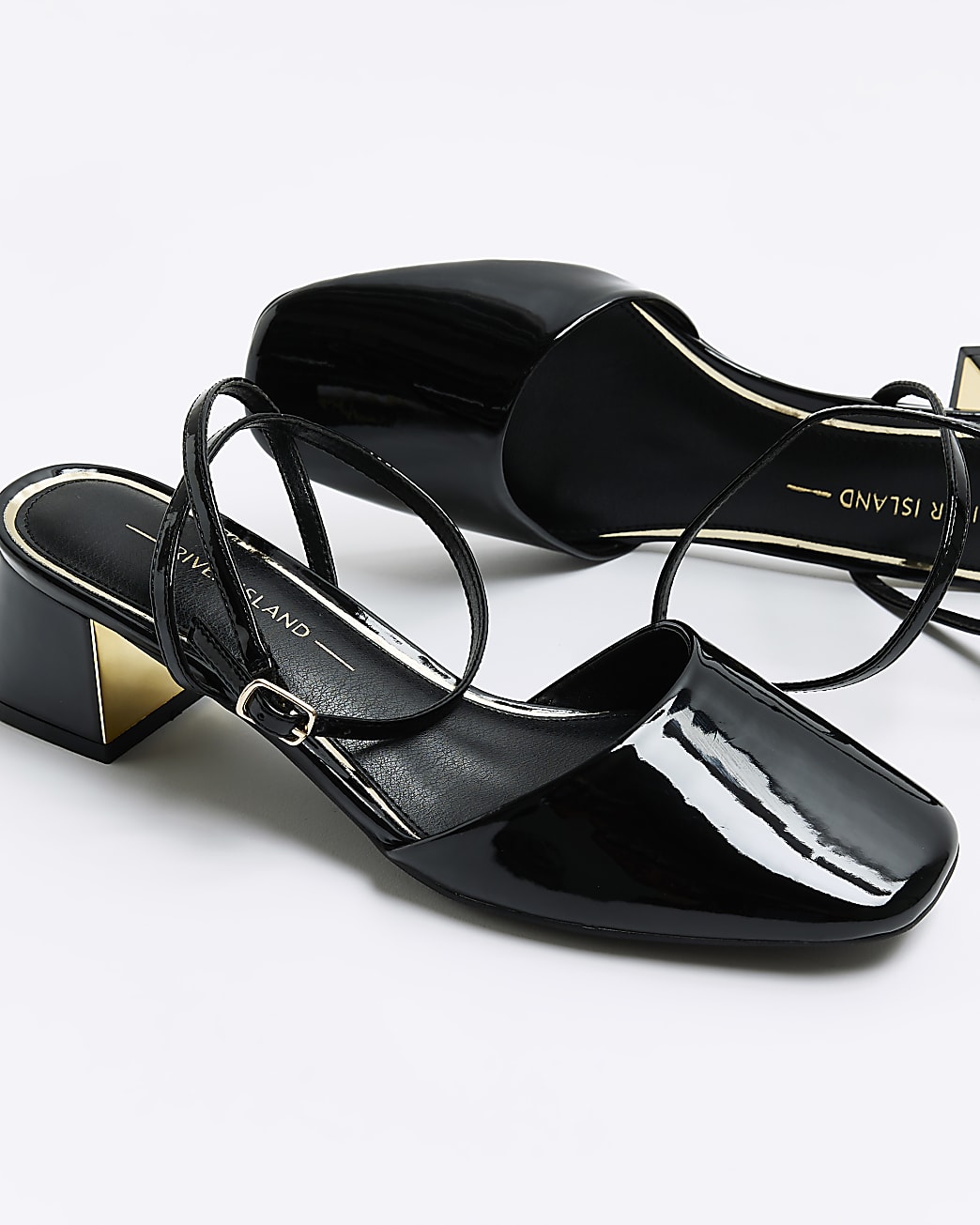 Black block heeled court shoes