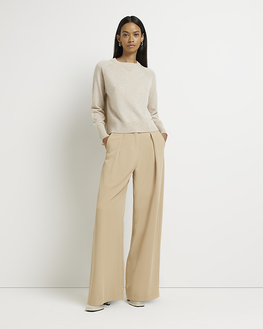 Cream cashmere long sleeve jumper
