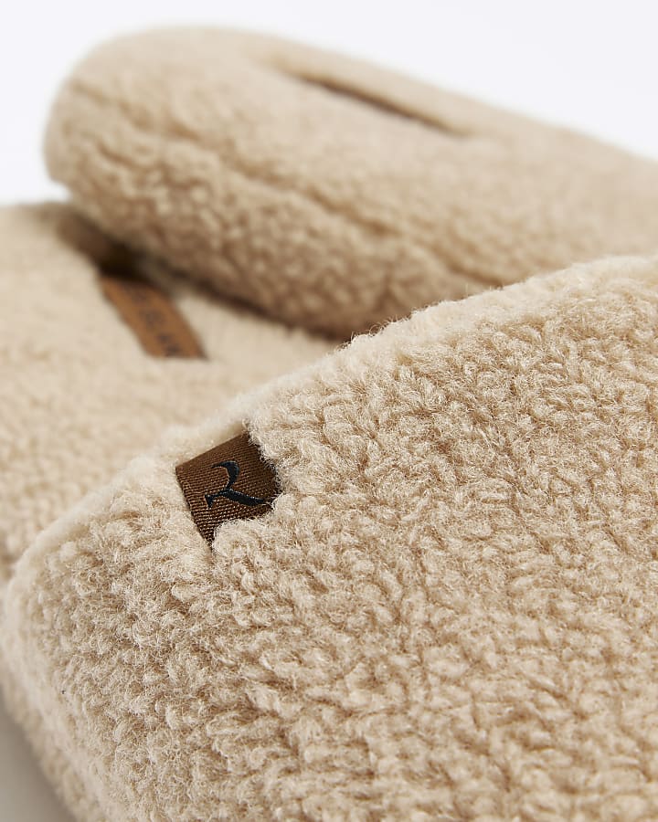 Beige shearling slippers