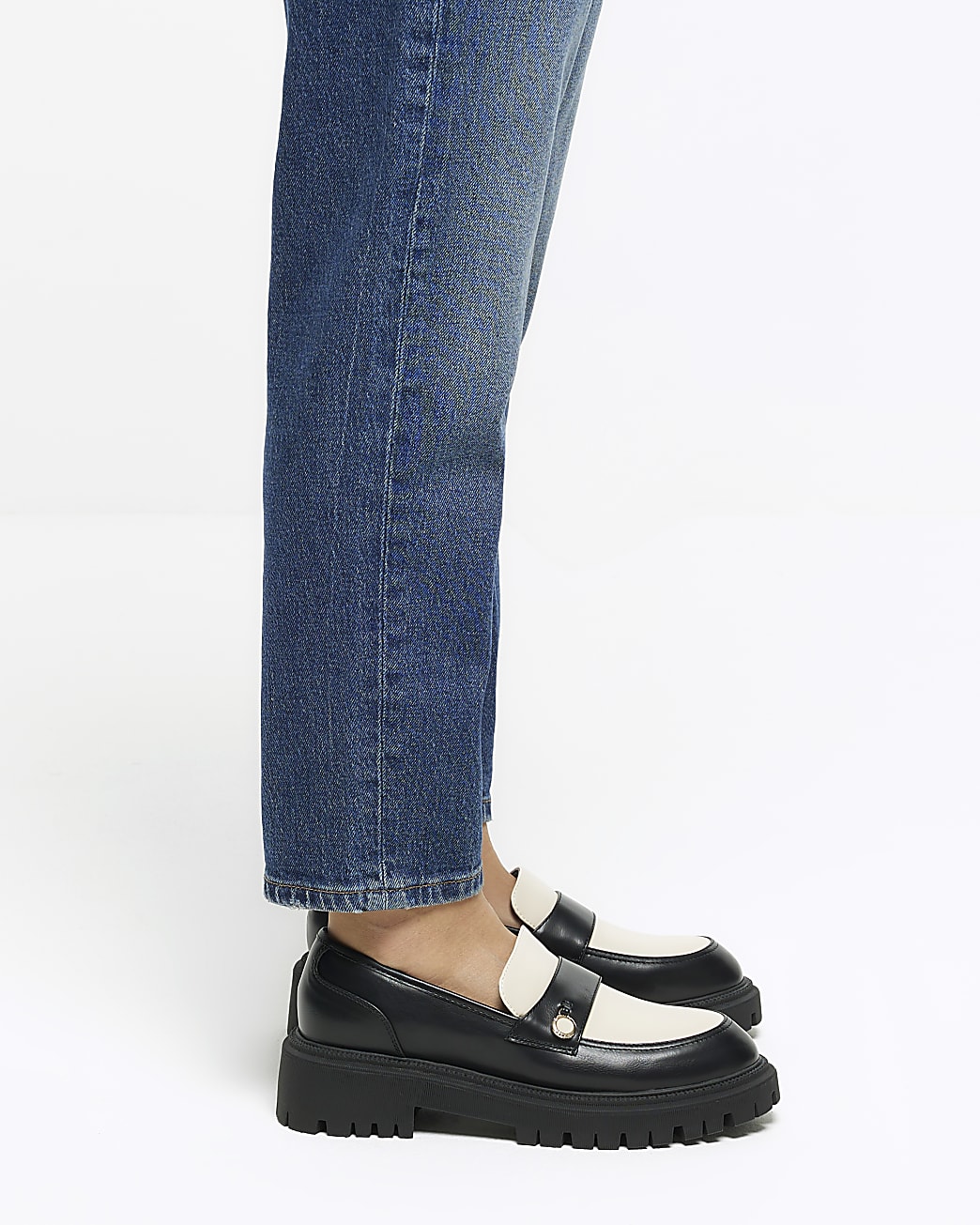 Black chunky monochrome loafers