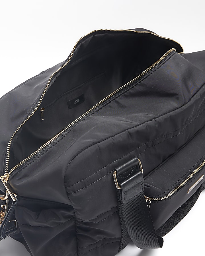 Black zip pocket travel bag