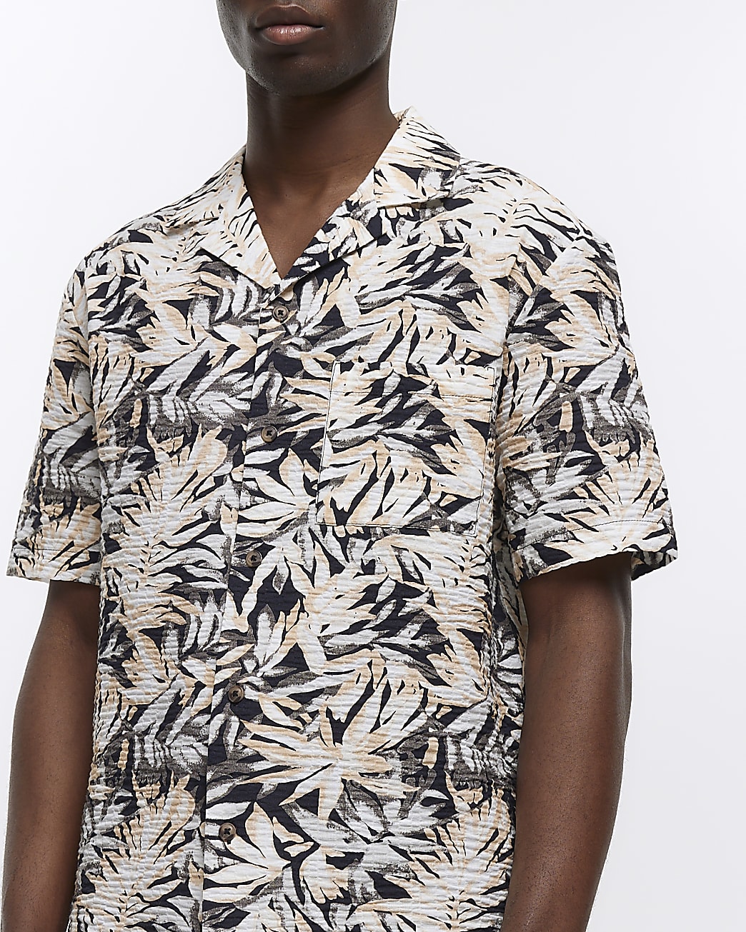 Black regular fit leaf print shirt