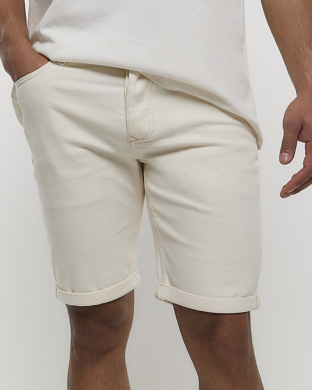 Ecru slim fit denim shorts