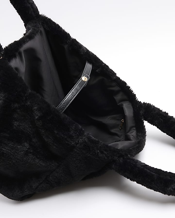 Black faux fur shopper bag