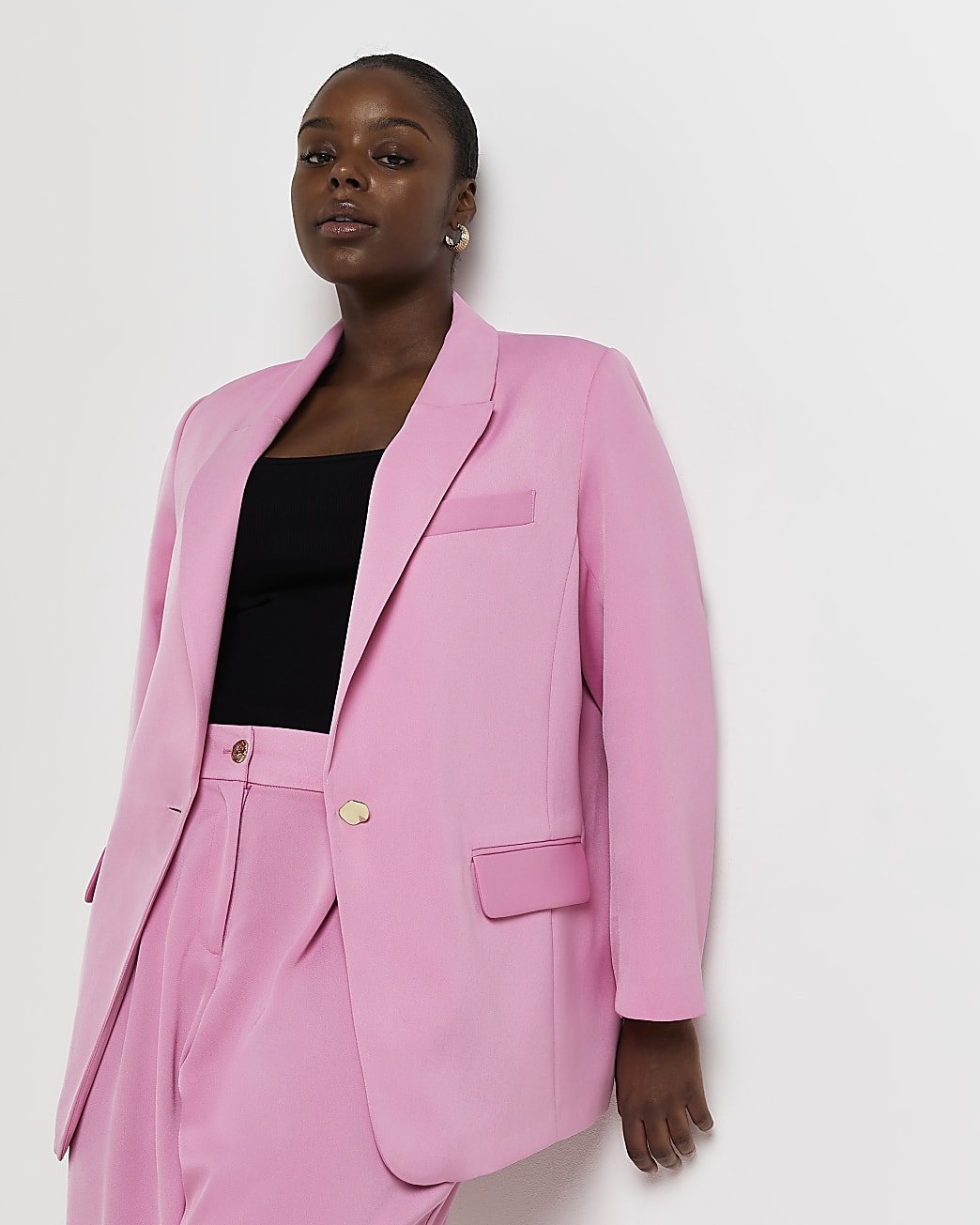 Plus pink long sleeve blazer