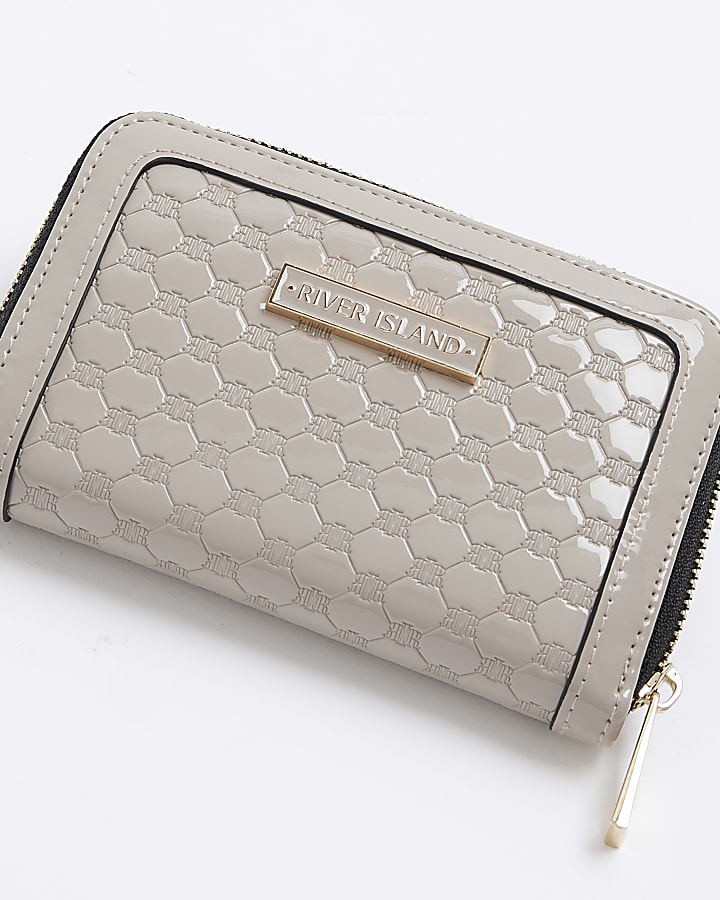 Grey patent embossed RI purse