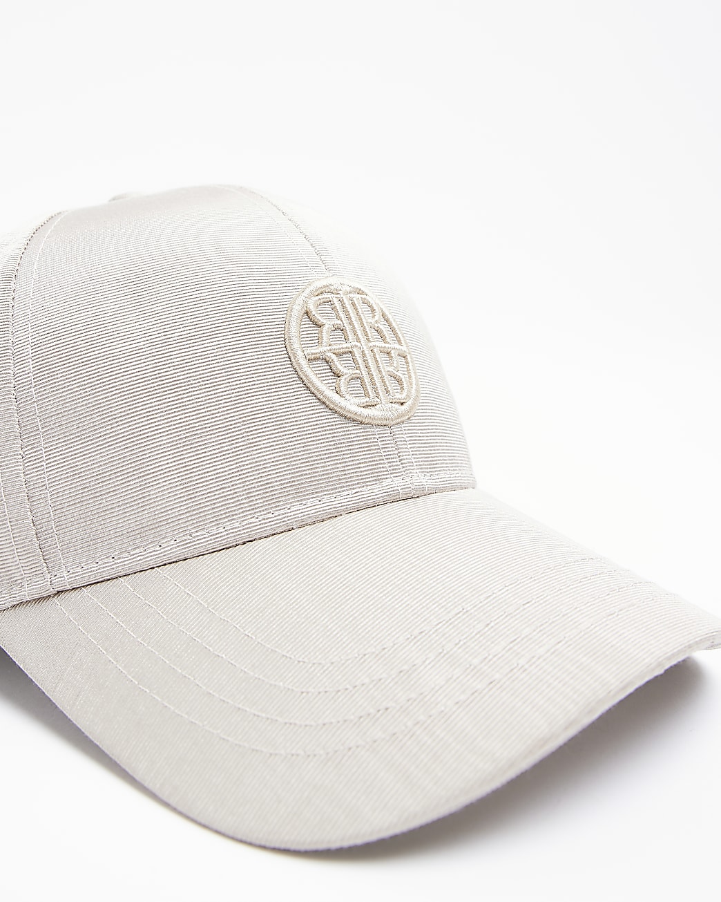 Beige RI monogram satin cap