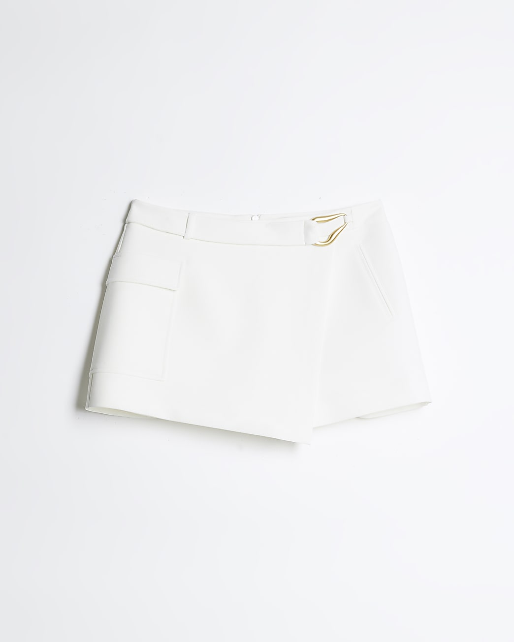 White asymmetrical belted cargo skort