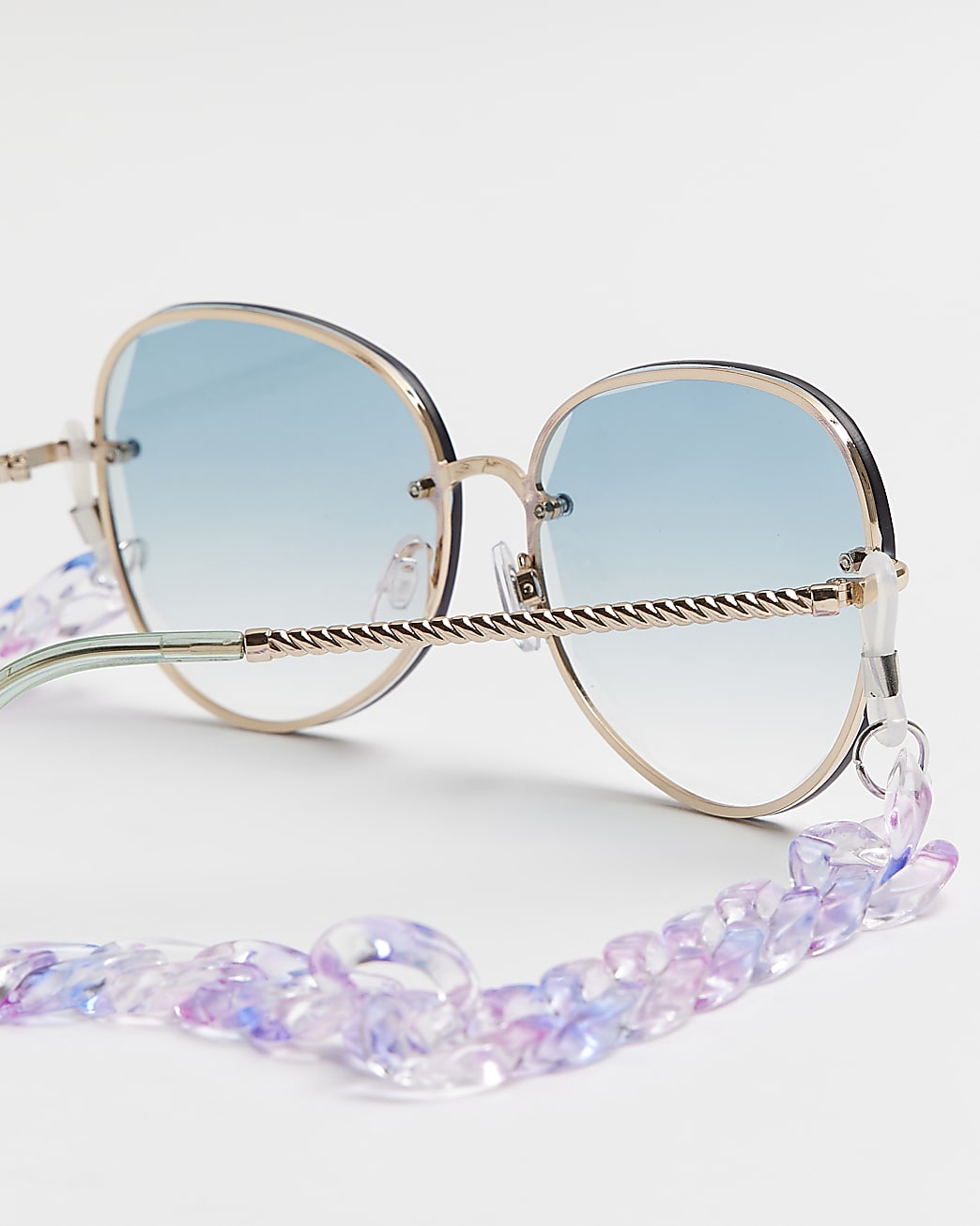 Blue round sunglasses