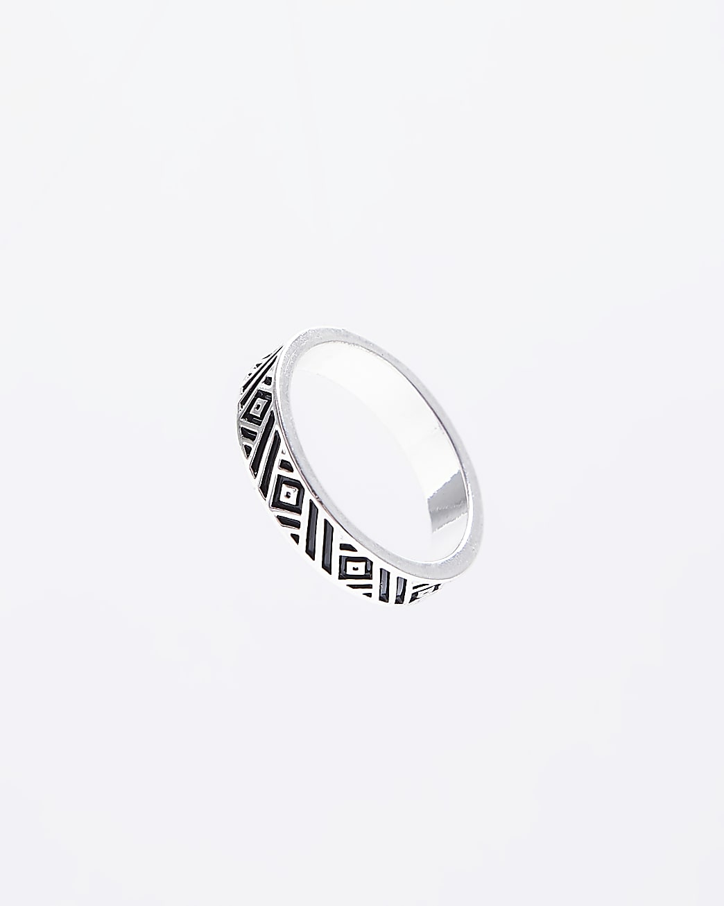 Silver colour engraved band ring