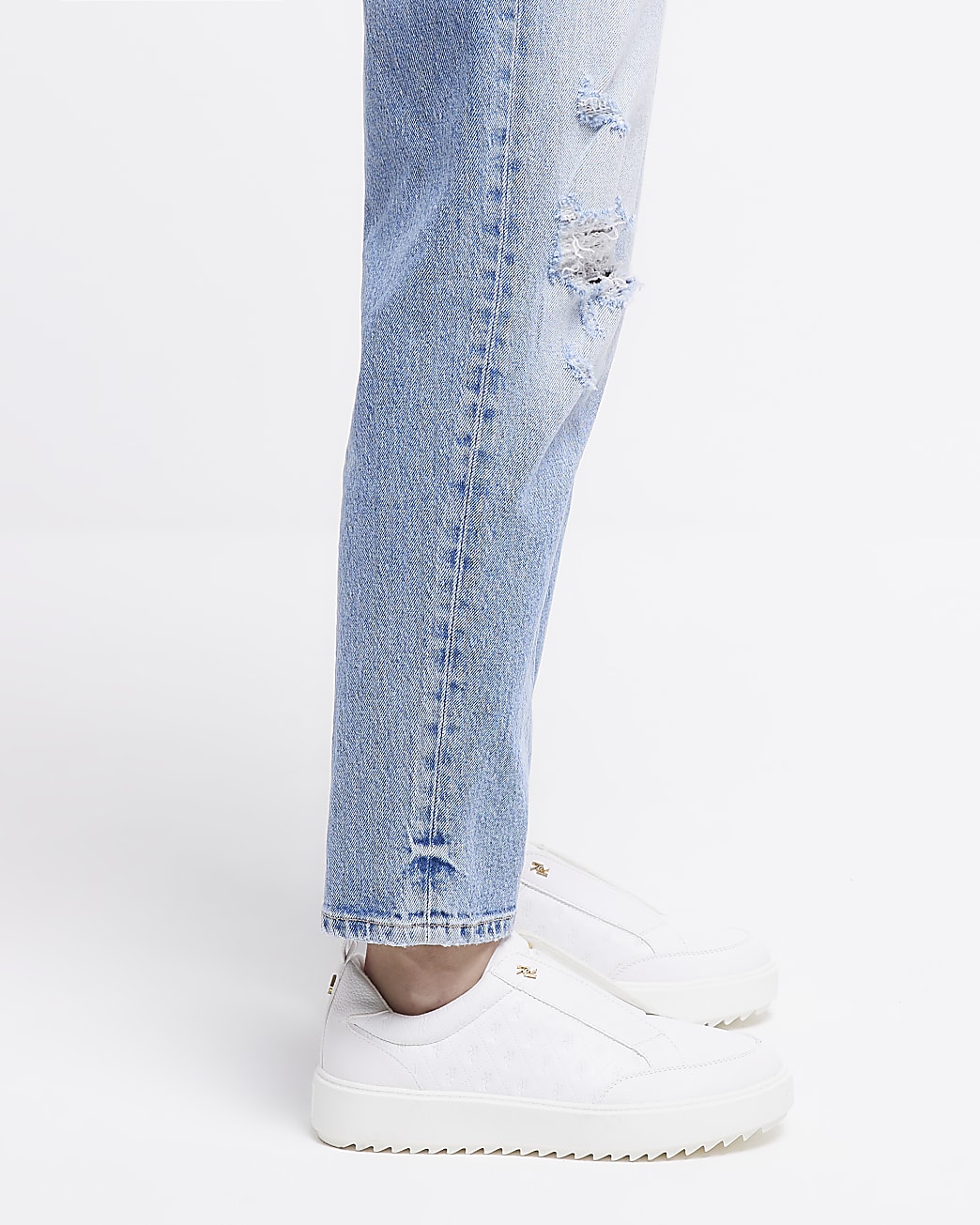 White wide fit RI monogram embossed trainers