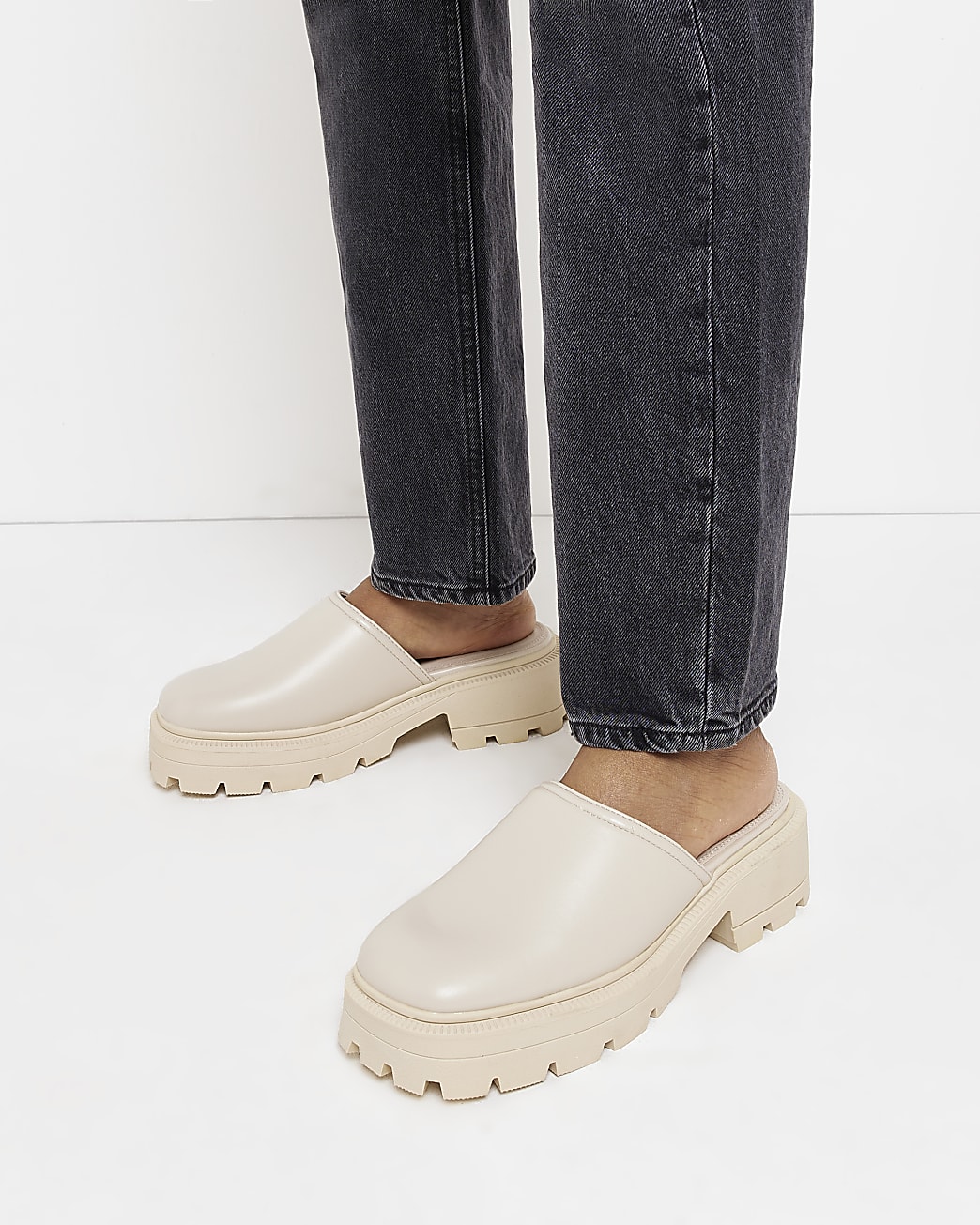 Pink backless chunky shoes