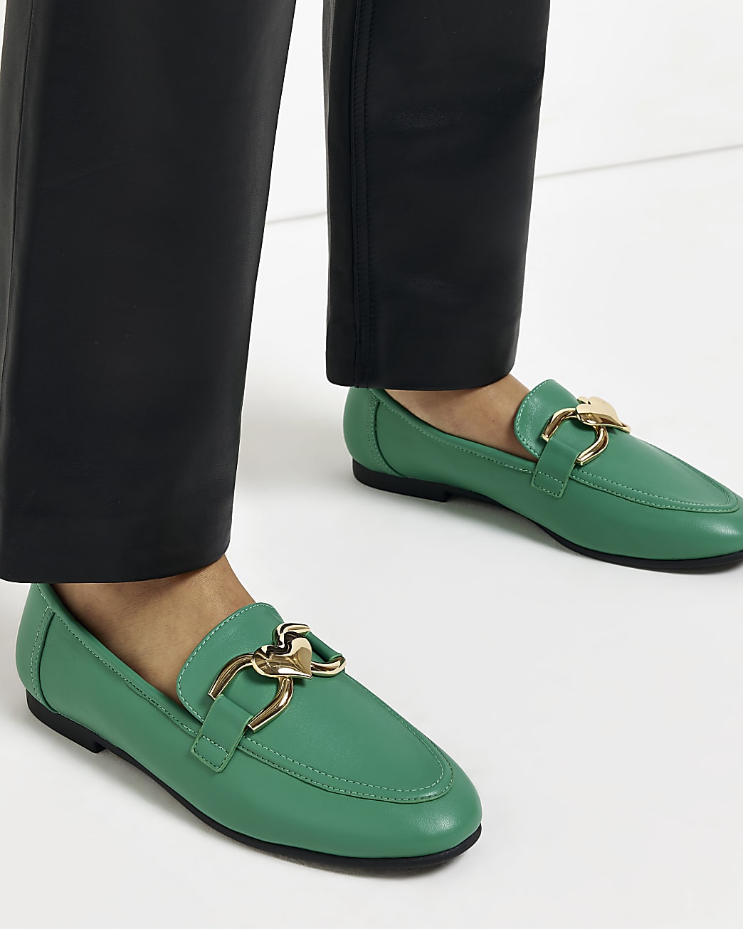 Green heart chain loafers