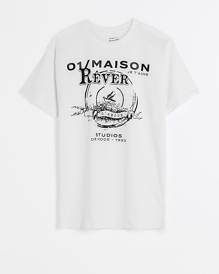 White graphic t-shirt