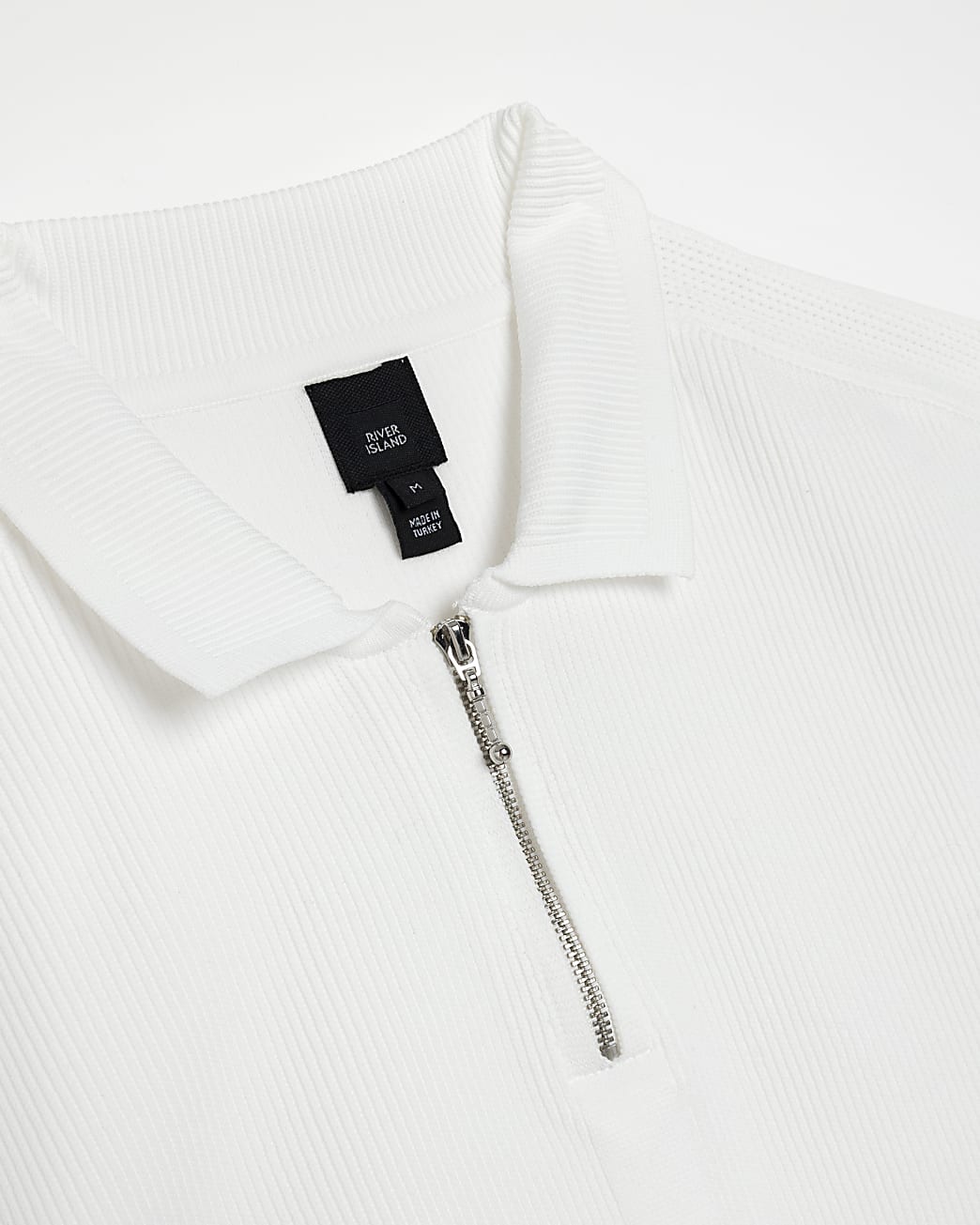 White muscle fit short sleeve polo