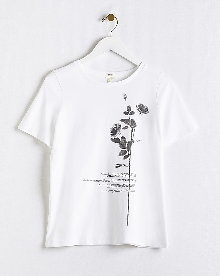 White floral graphic t-shirt
