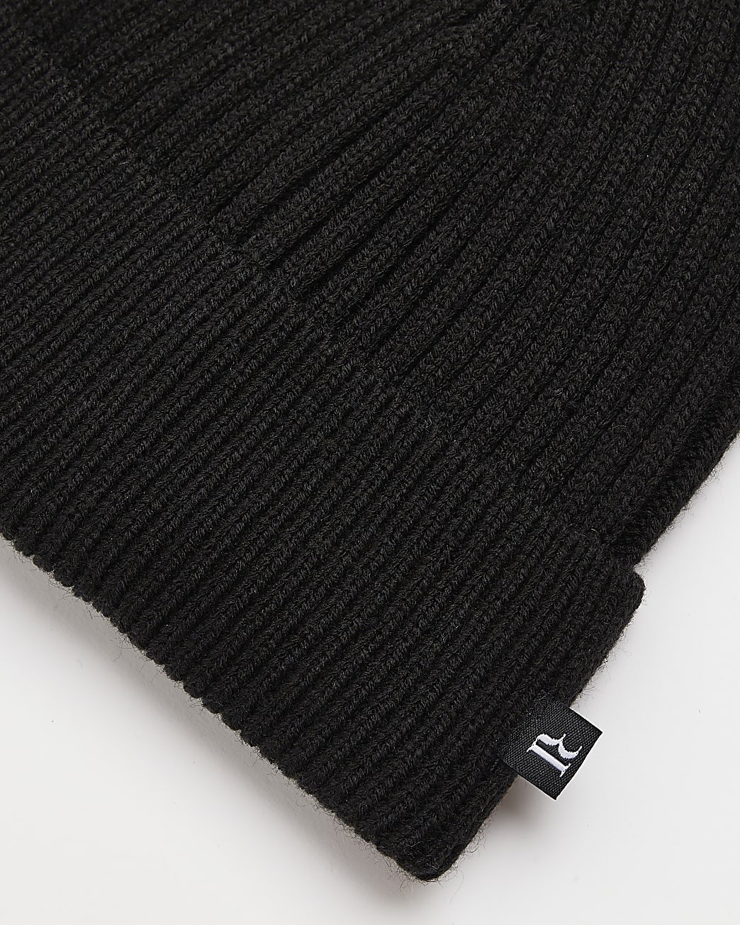 Black ribbed fisherman Beanie hat