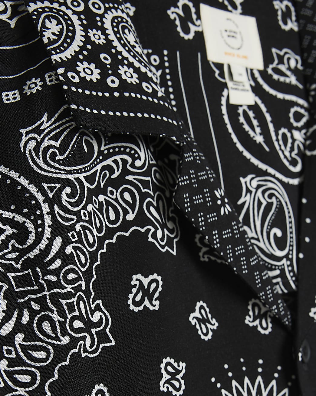 Black regular fit bandana print shirt