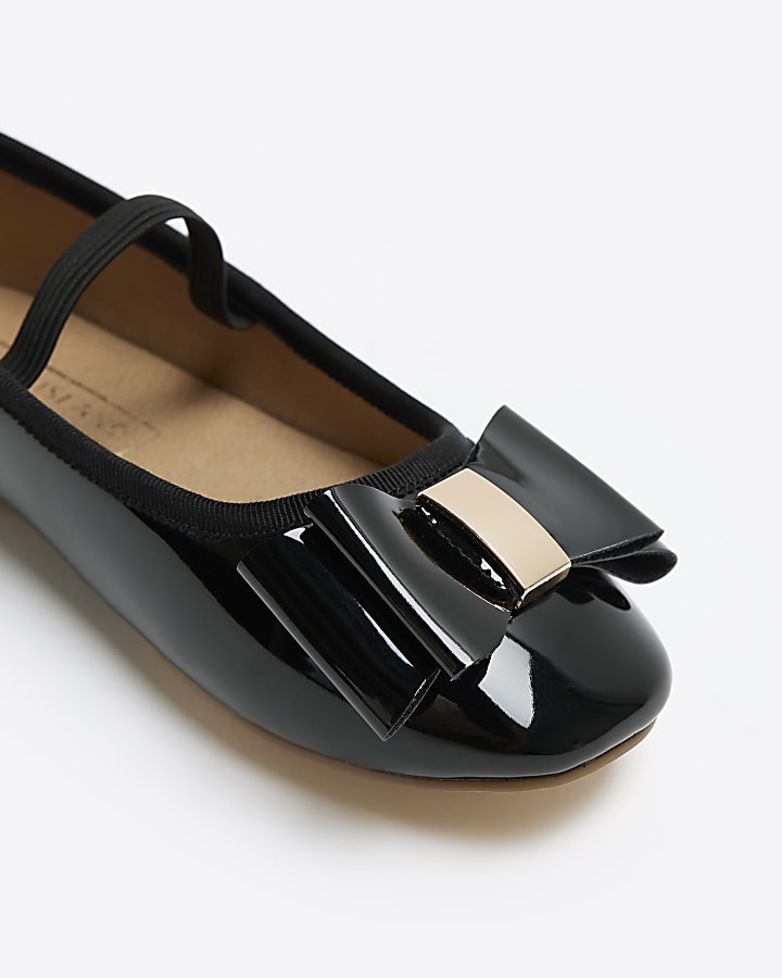 Girls black wide fit patent bow ballet shoes