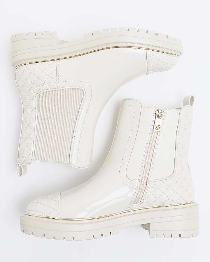 Cream wide fit quilted chelsea boots