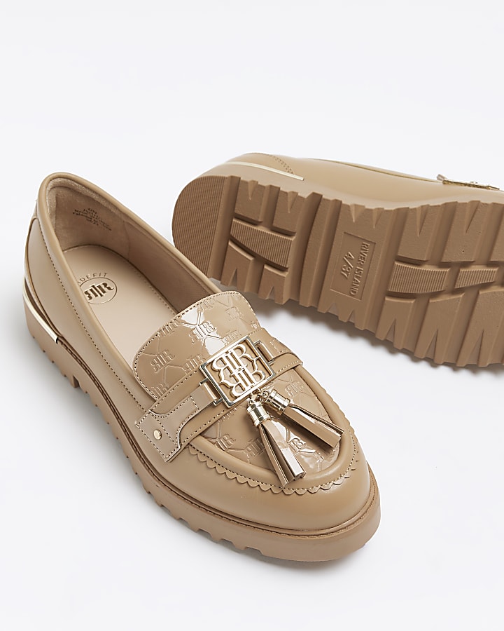 Beige wide fit embossed loafers