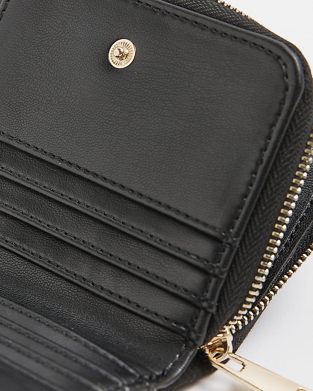 Black pocket purse
